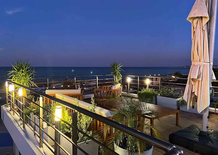 Spacious Two-bedroom With Sea View B3 *