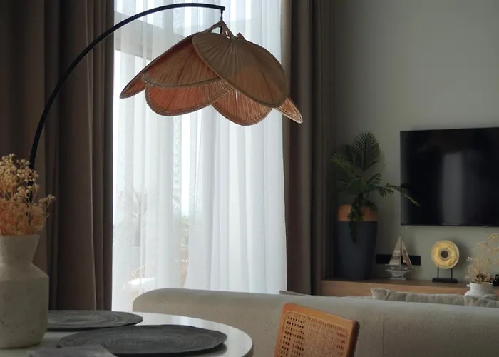 Spacious Two-bedroom With Sea View B3 كيرينيا