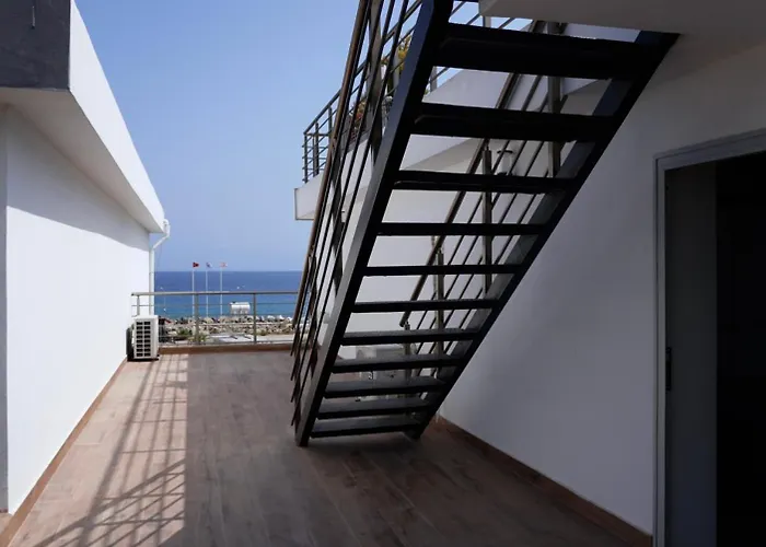 شقة Spacious Two-bedroom With Sea View B3 *