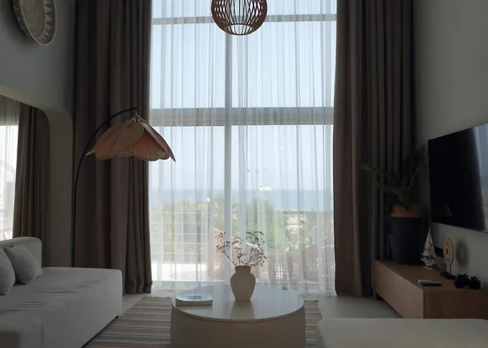 Spacious Two-bedroom With Sea View B3 * كيرينيا