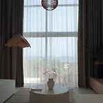 Spacious Two-bedroom With Sea View B3 * קיירניה