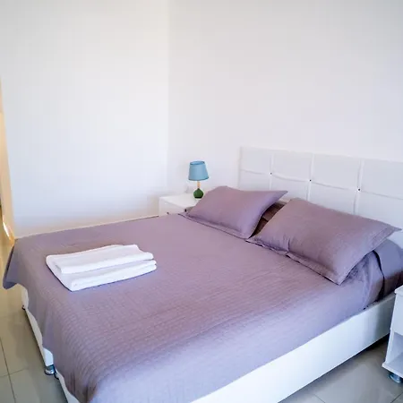 Spacious Three-bedroom With Sea View A3 Apartment Kyrenia (Northern Cyprus)