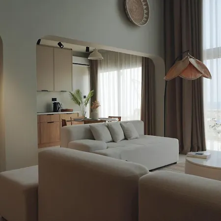 Spacious Two-bedroom With Sea View B3 Апартаменты Кирения