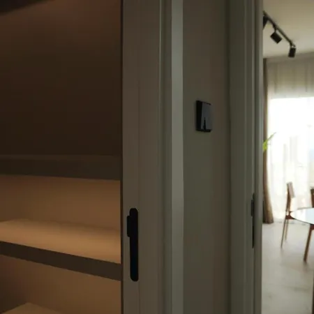 Апартаменты Spacious Two-bedroom With Sea View B3