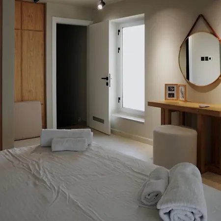 Апартаменты Spacious Two-bedroom With Sea View B3 Кирения