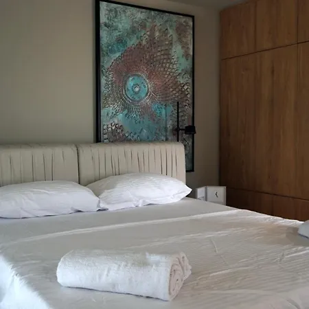 Spacious Two-bedroom With Sea View B3 * Кирения