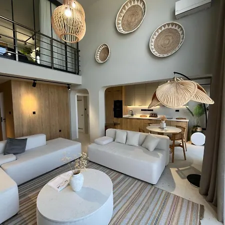 公寓 Spacious Two-bedroom With Sea View B3 凯里尼亚