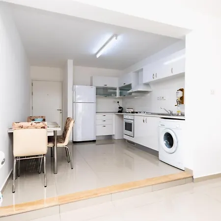 Apartment Spacious Three-bedroom With Sea View A3 Kyrenia (Northern Cyprus)