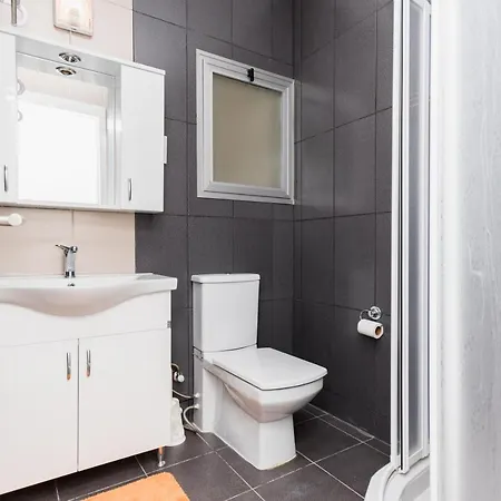 Spacious Three-bedroom With Sea View A3 Kyrenia (Northern Cyprus)