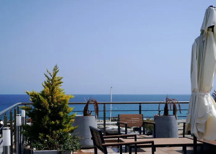 Apartmán Spacious Two-bedroom With Sea View B3