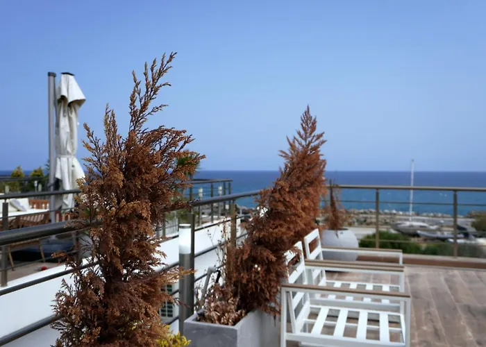 Apartmán Spacious Two-bedroom With Sea View B3 *